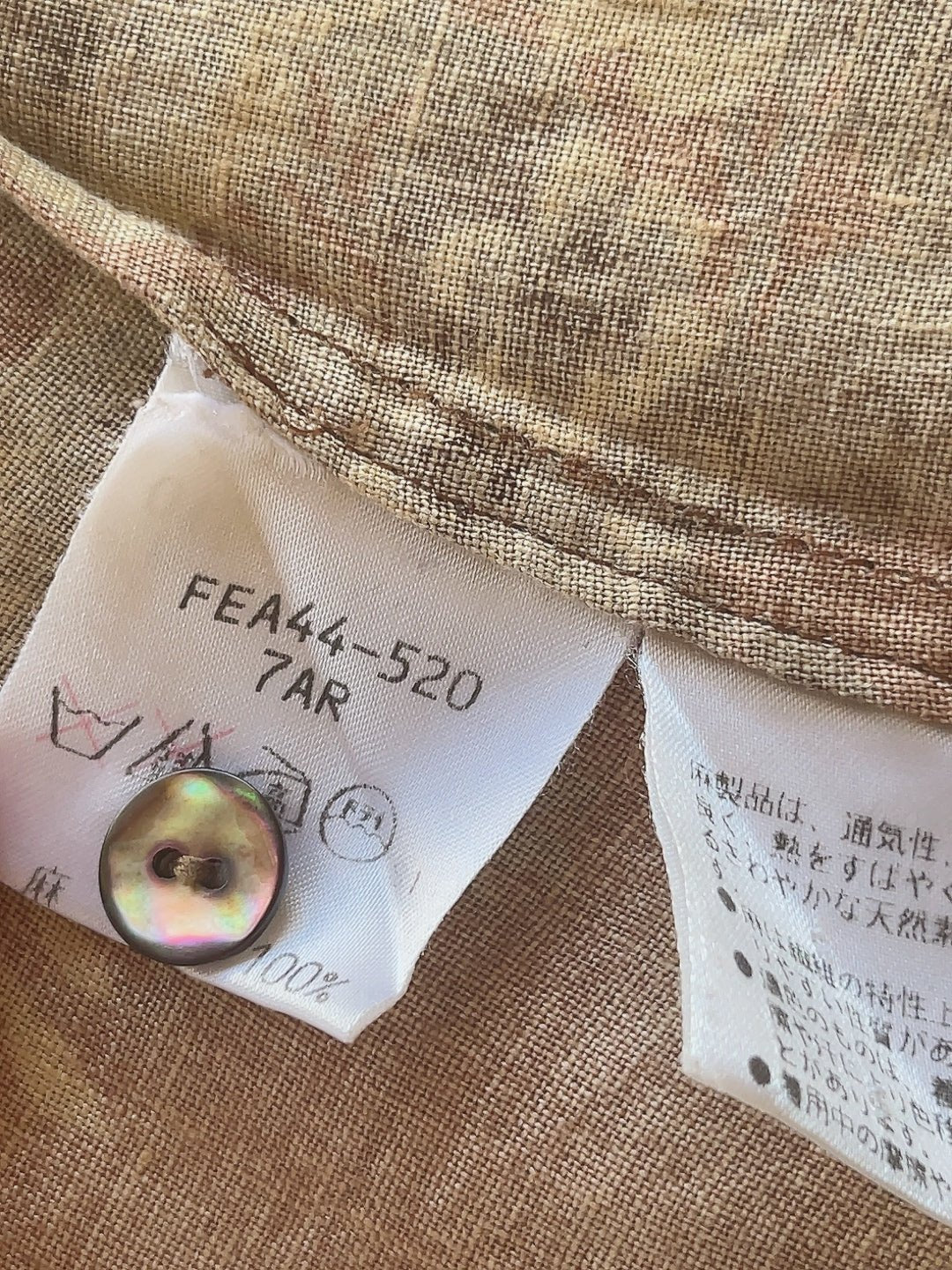 BURBERRY’S 80s vintage linen shirt