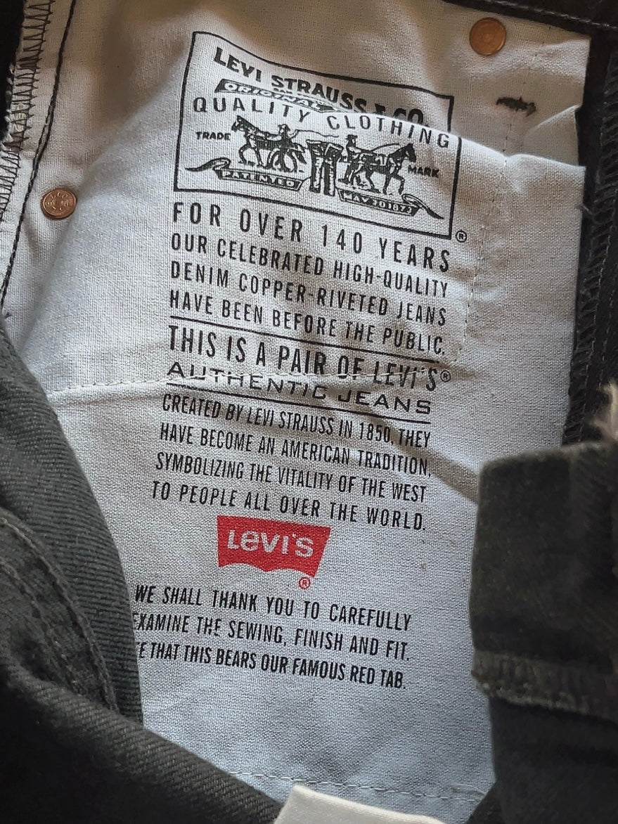 Levi’s 512 vintage cut-off denim shorts