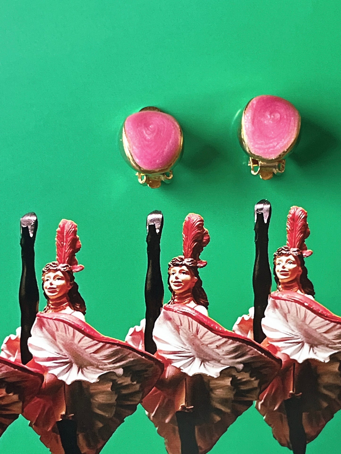 vintage pink × golden earrings