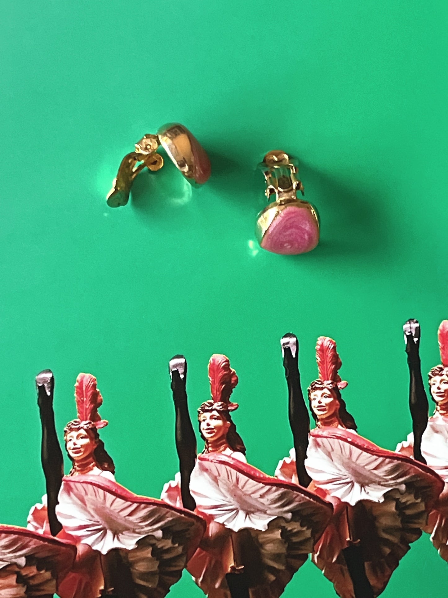 vintage pink × golden earrings