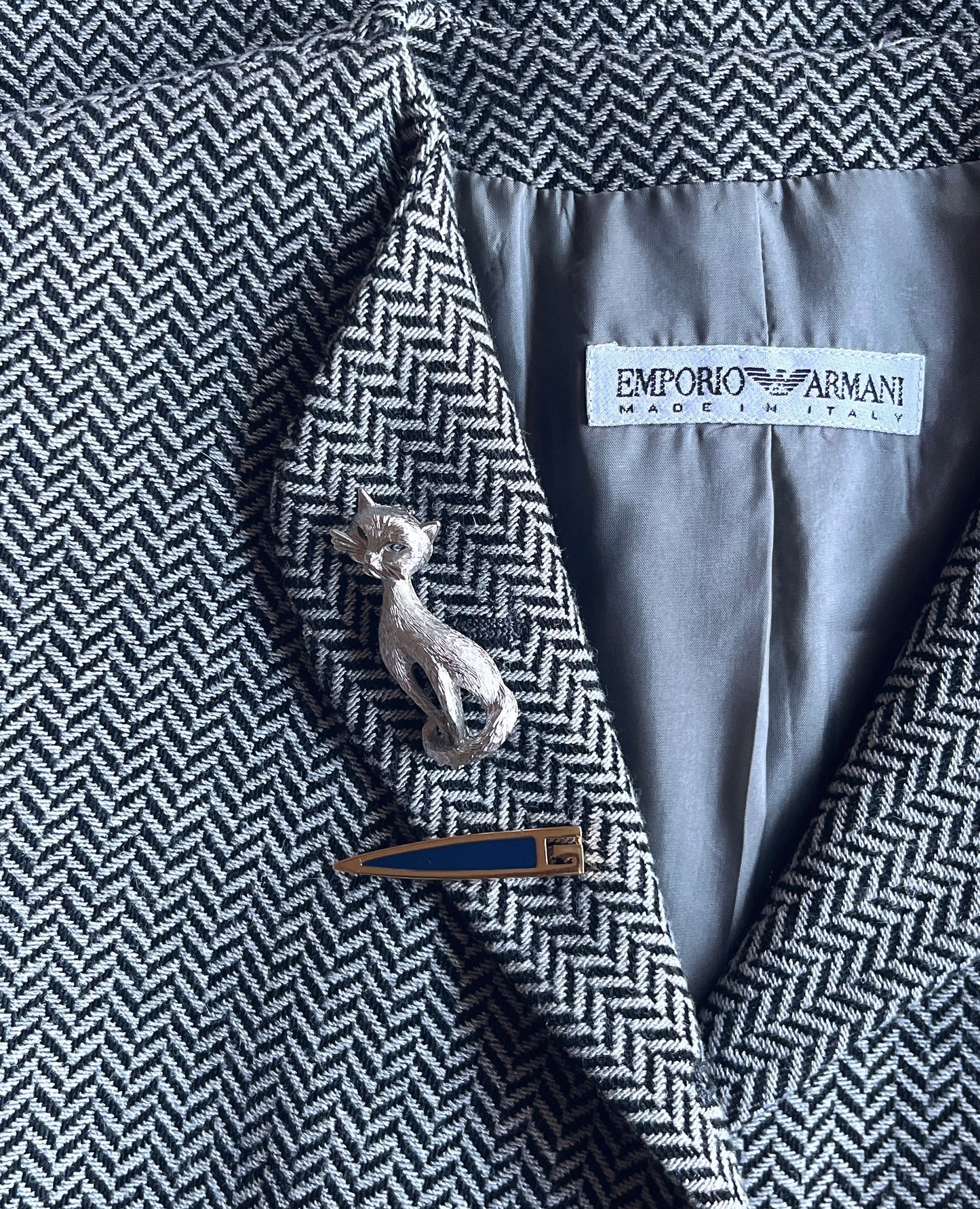 Givenchy 1979 logo brooch