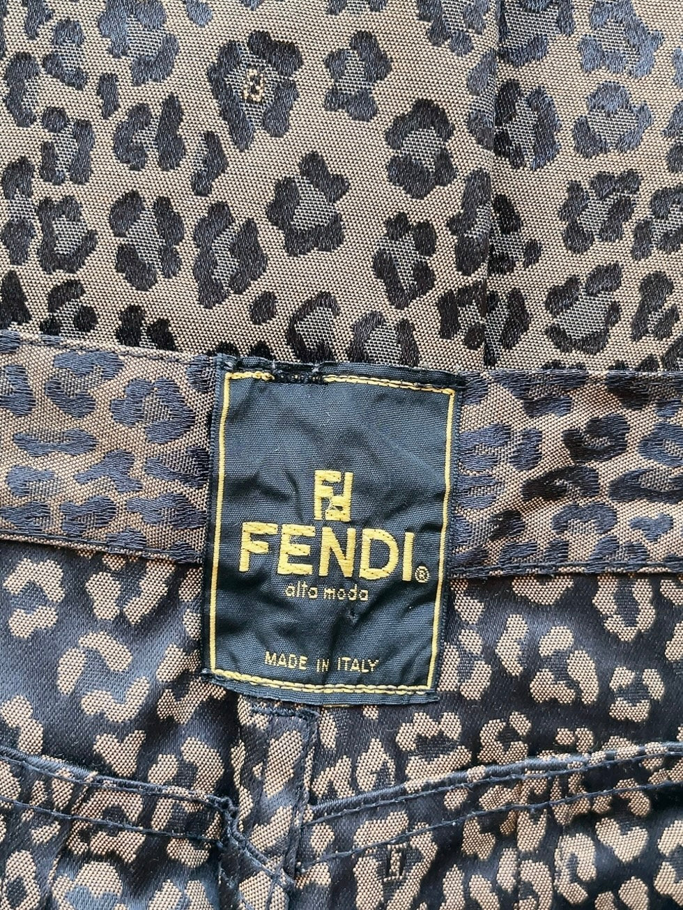 FENDI vintage leopard jeans フェンディ ヴィンテージ 90s Vintage Fendi Leopard Print Jeans Pants Mid Rise Tapered