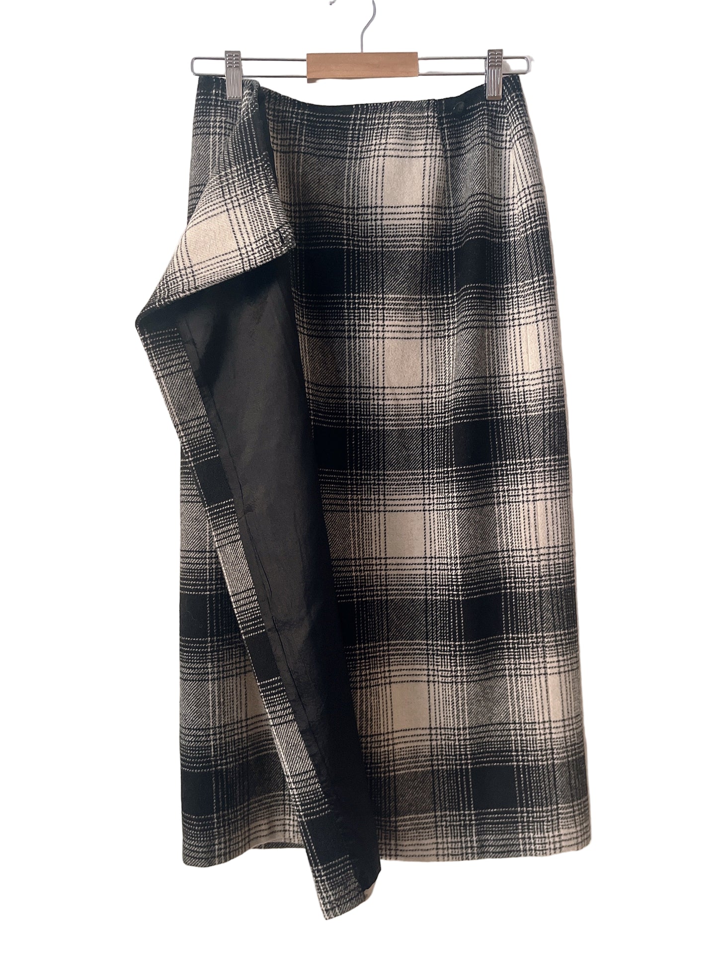 vintage b&w wrap skirt