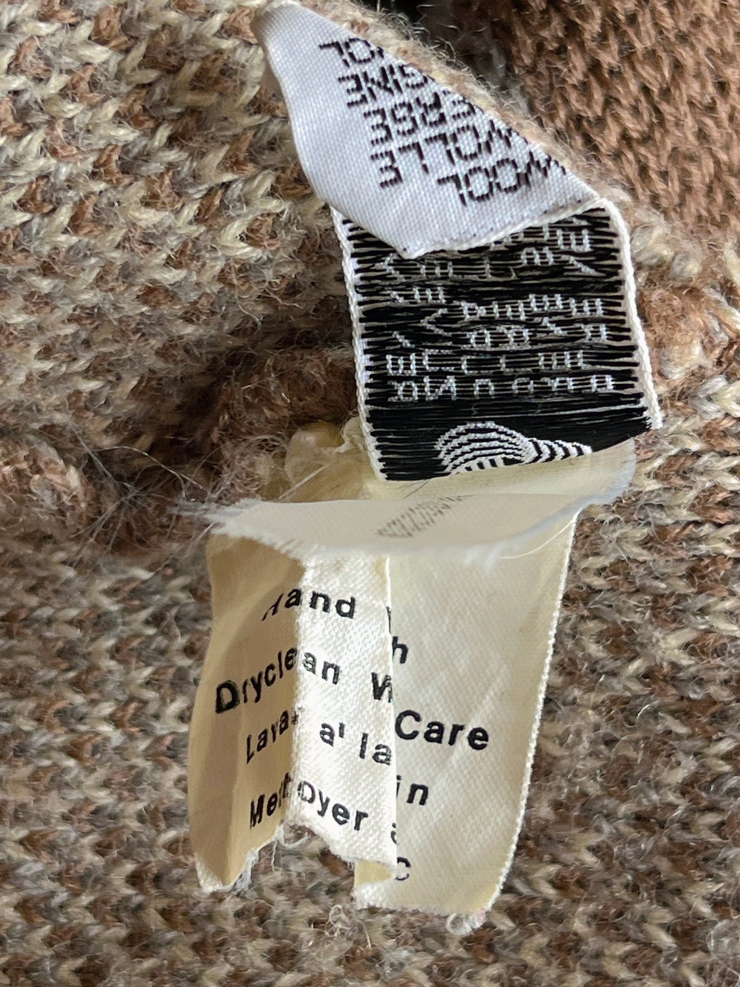 Aquascutum vintage check sweater