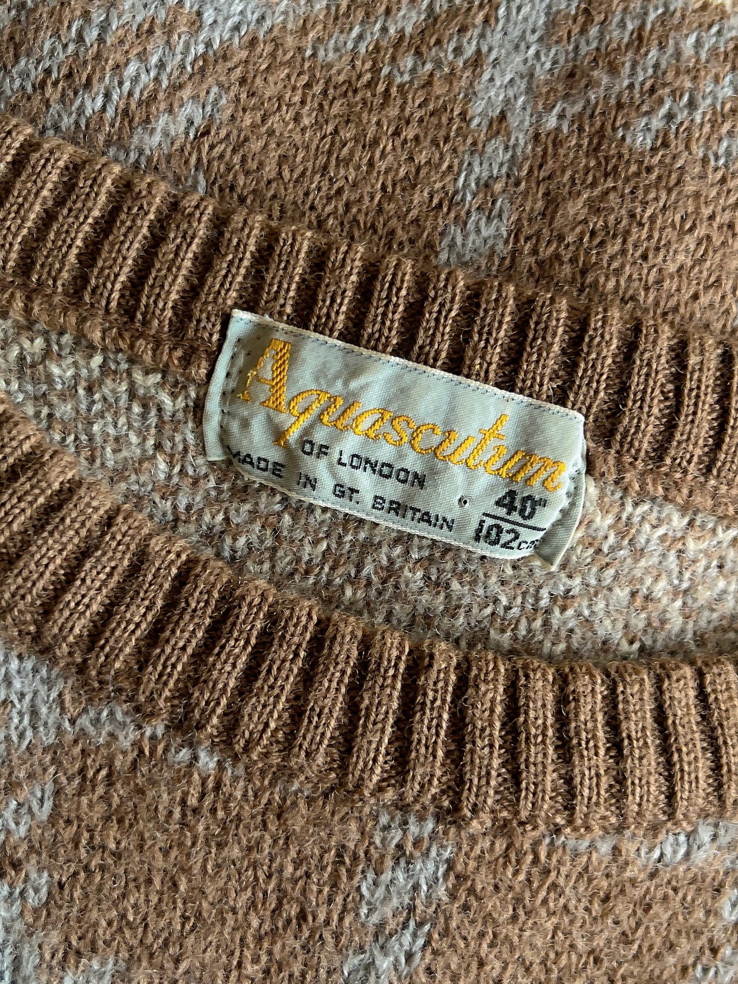 Aquascutum vintage check sweater