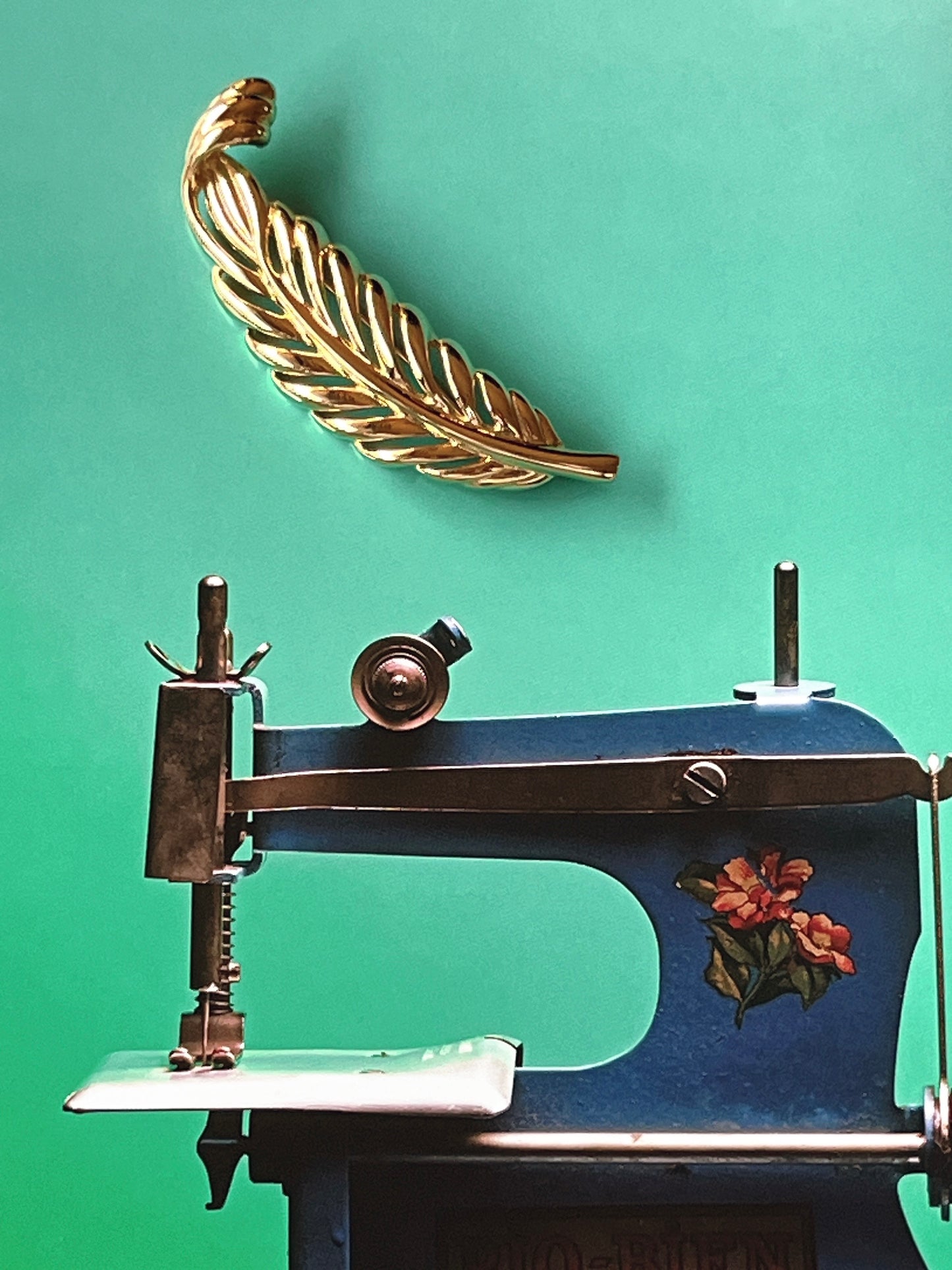 Napier vintage feather brooch