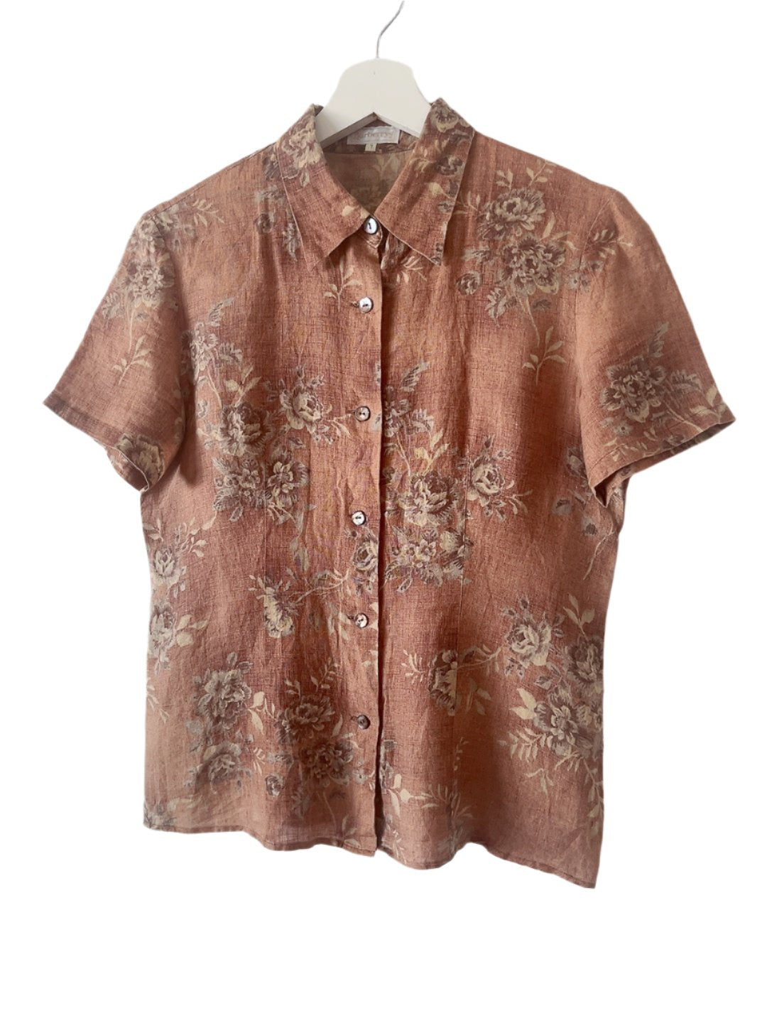 BURBERRY’S 80s vintage linen shirt