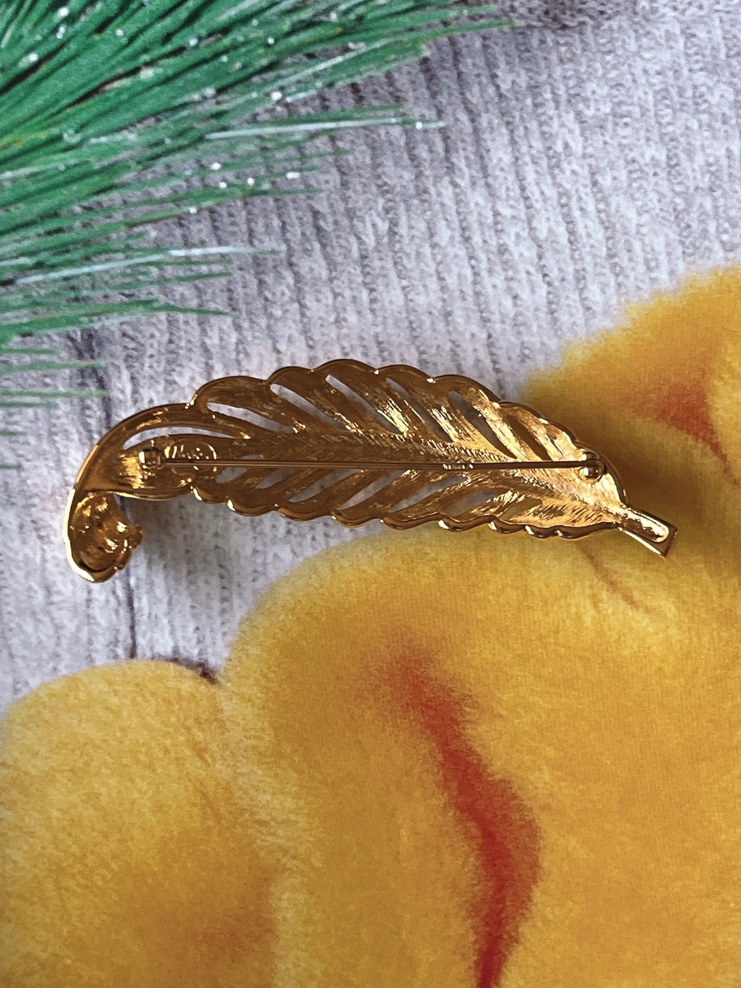 Napier vintage feather brooch
