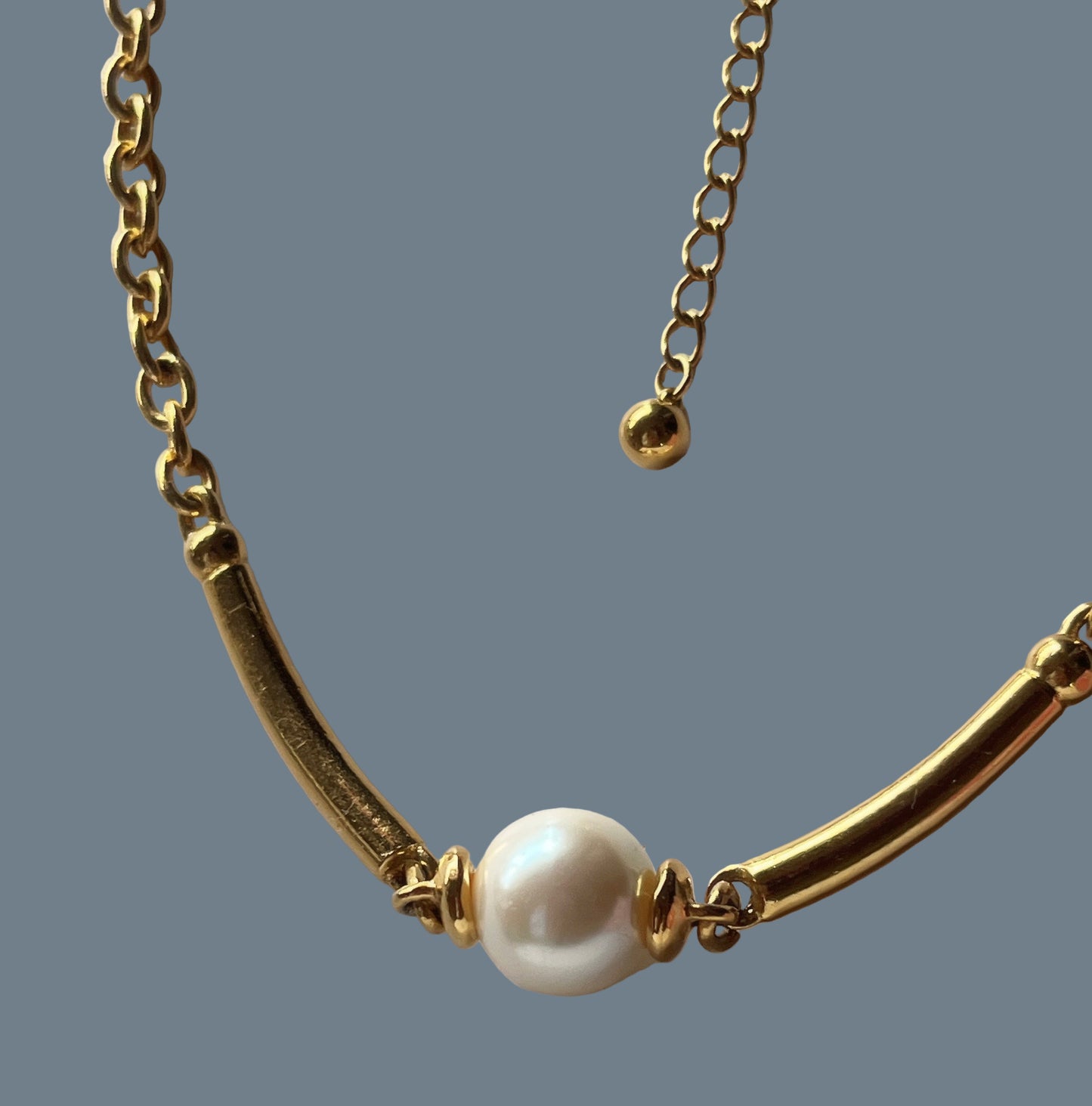 vintage Anne Klein pearl necklace