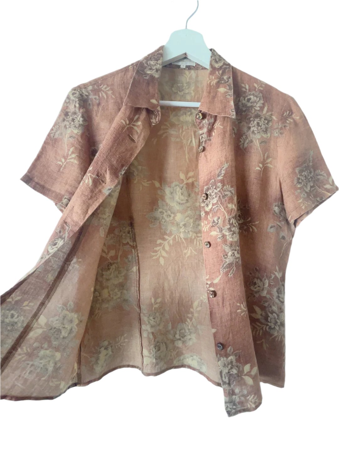 BURBERRY’S 80s vintage linen shirt
