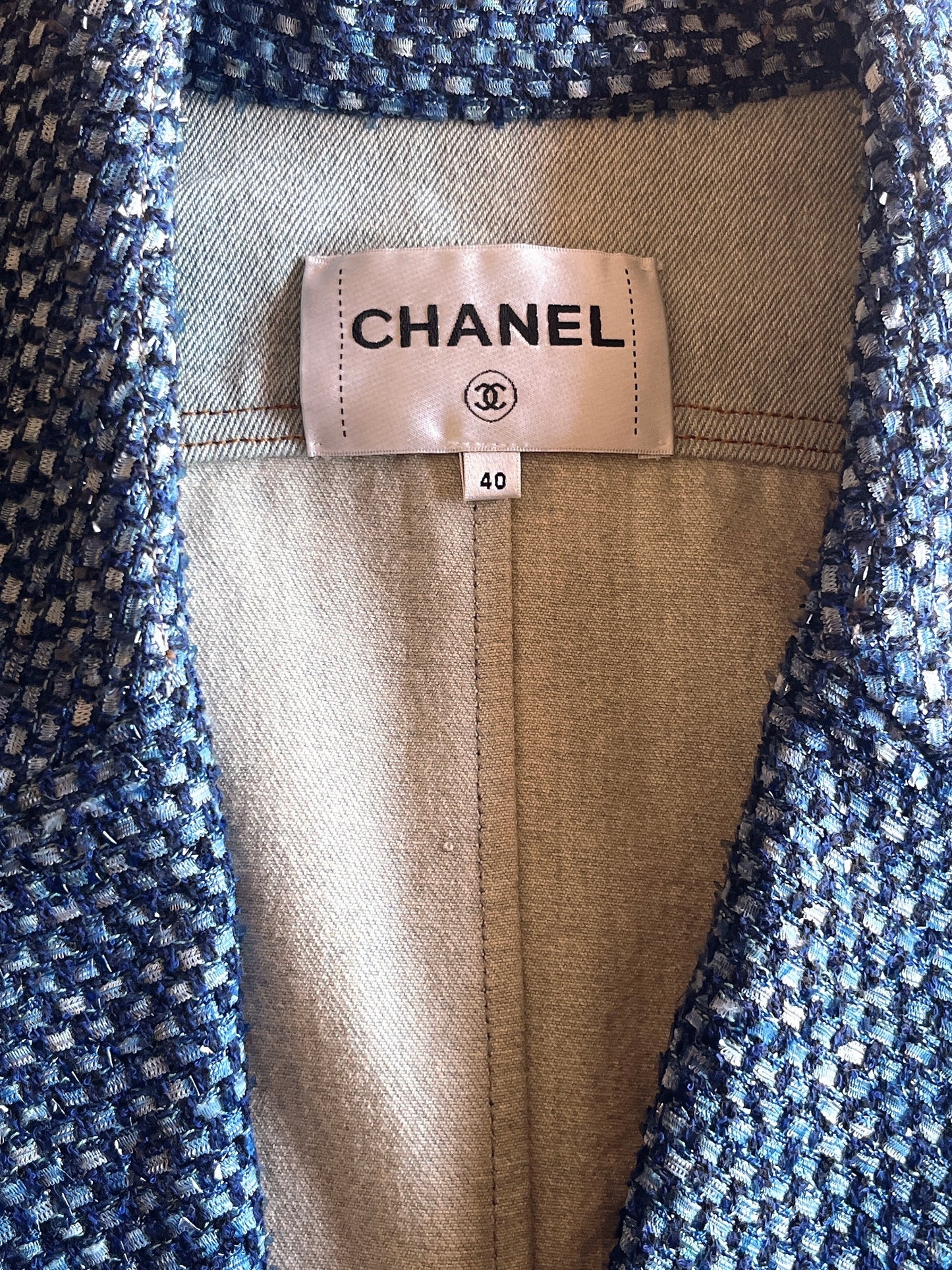 CHANEL 2019 denim jacket
