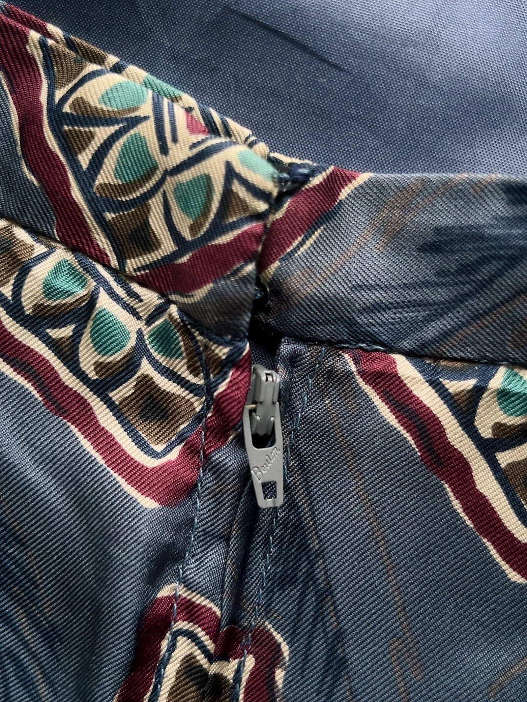 90s vintage silk pattern mini skirt