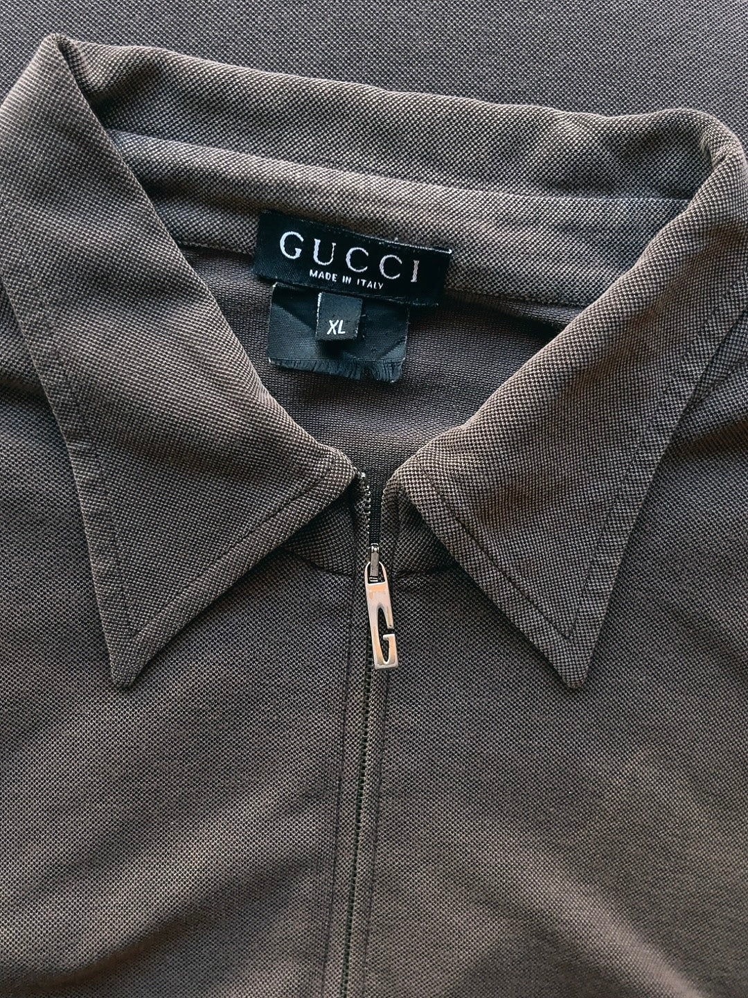 old GUCCI dark brown zip-up polo shirt