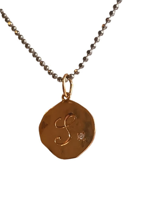 Alphabet “S” k18 gold × 0.01ct diamond pendant