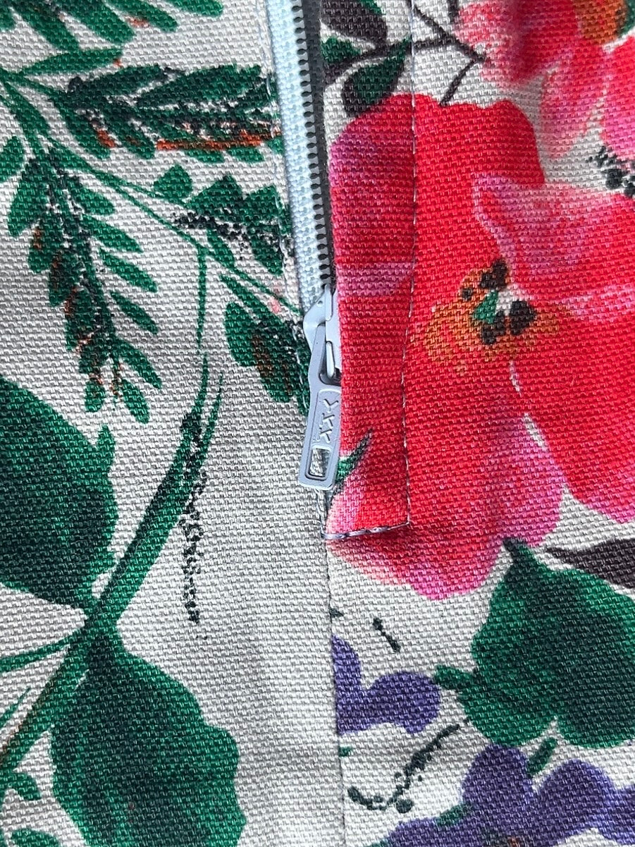 composition by KENZO floral mini skirt